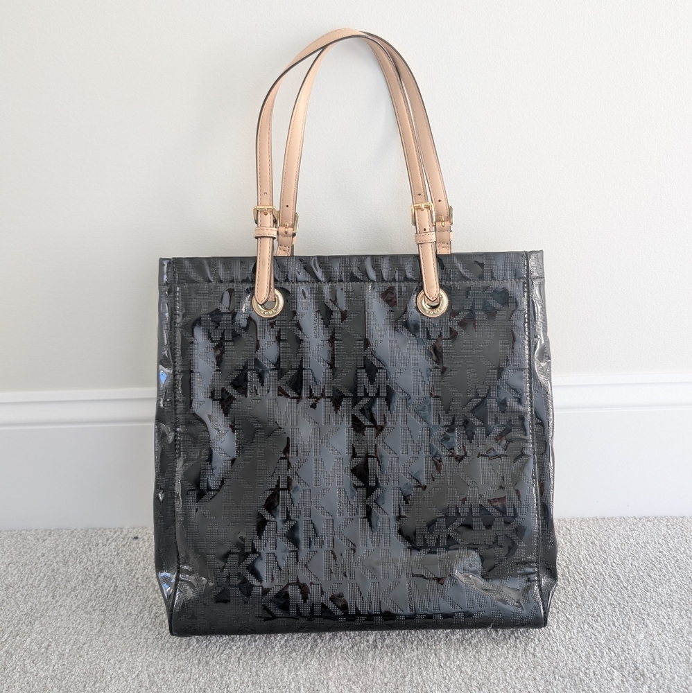 Michael Kors Black and Tan Women's Tote Bag